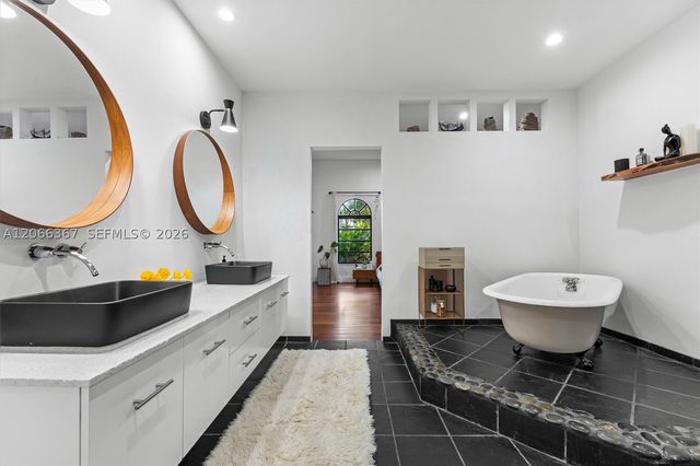 11400 Griffing Blvd, Biscayne Park, FL 33161
