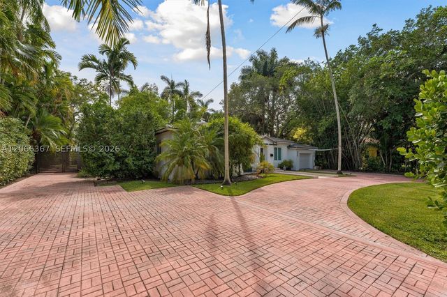 11400 Griffing Blvd, Biscayne Park, FL 33161