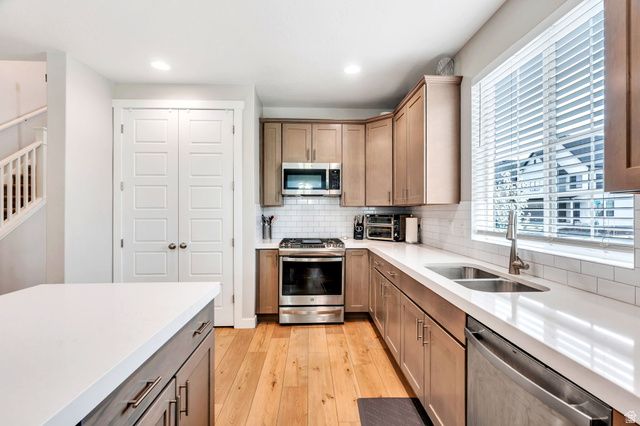 9874 N BEDFORD CT, Highland, UT 84003