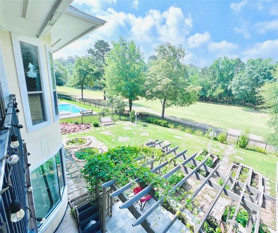 2820 S Cotswold Manor Drive, Houston, TX 77339
