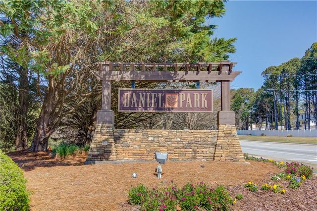 1608 School House Run, Dacula, GA 30019