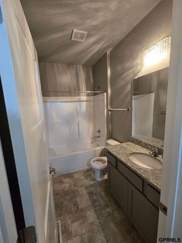7921 N 149 Street, Bennington, NE 68007