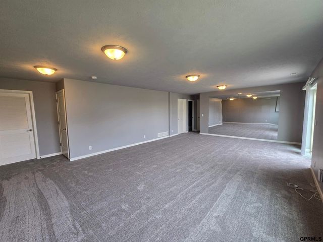 7921 N 149 Street, Bennington, NE 68007