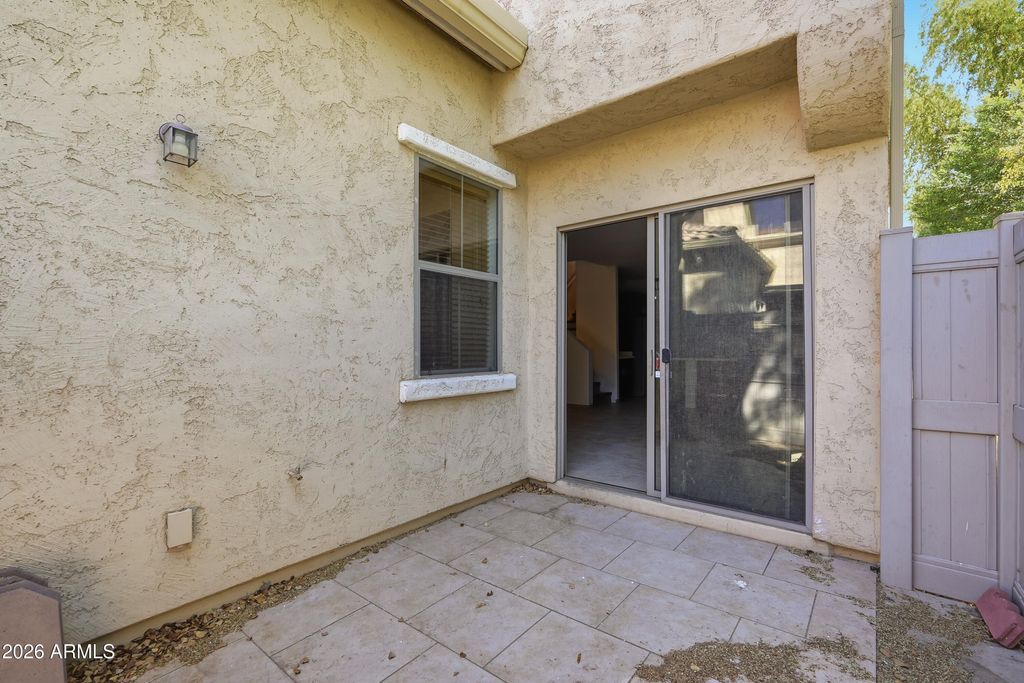Image 17 of property listing at 2151 W MONTE CRISTO Avenue, Phoenix, AZ 85023