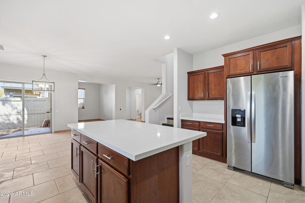 Image 7 of property listing at 2151 W MONTE CRISTO Avenue, Phoenix, AZ 85023