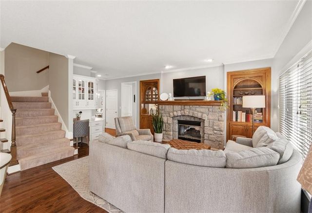14009 Lucille Street, Overland Park, KS 66221