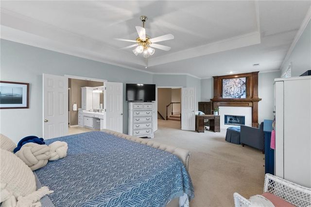 14009 Lucille Street, Overland Park, KS 66221