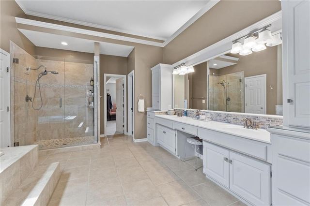 14009 Lucille Street, Overland Park, KS 66221