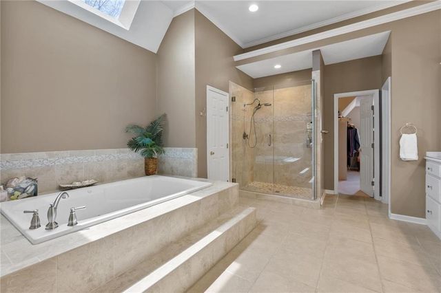 14009 Lucille Street, Overland Park, KS 66221