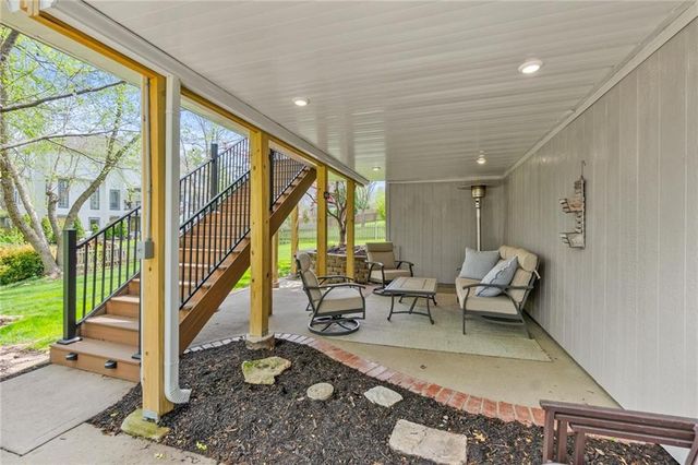 14009 Lucille Street, Overland Park, KS 66221