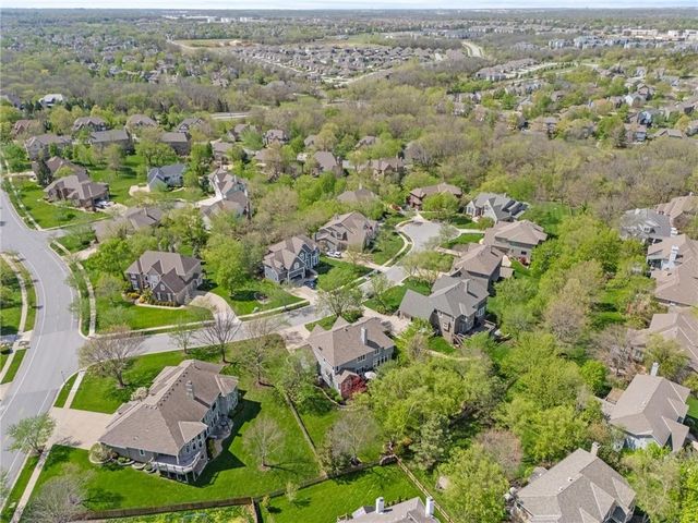 14009 Lucille Street, Overland Park, KS 66221