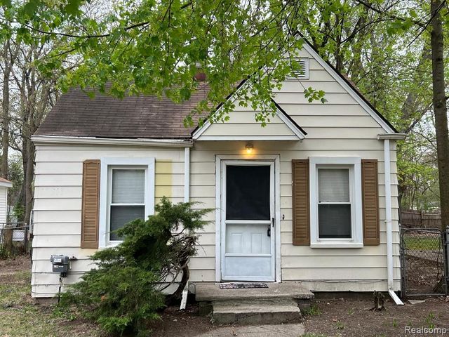 23217 Helen Street, Southfield, MI 48033