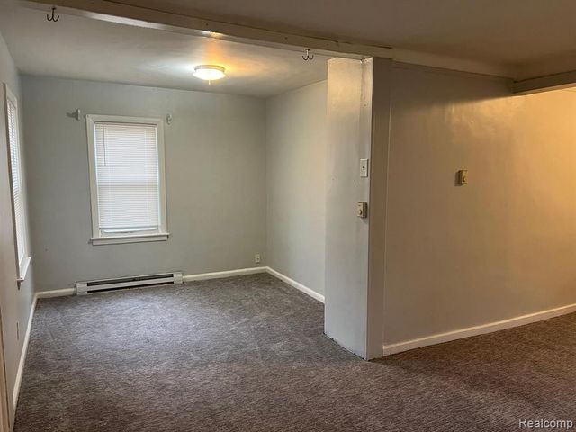 23217 Helen Street, Southfield, MI 48033