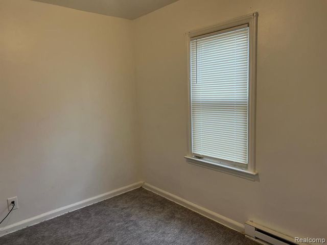 23217 Helen Street, Southfield, MI 48033