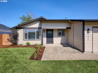 175 7TH St, Gervais, OR 97026