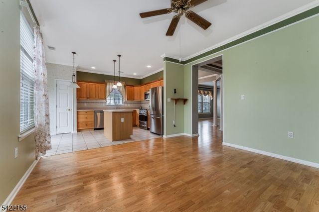 107 Kensington Cir, White Twp., NJ 07823