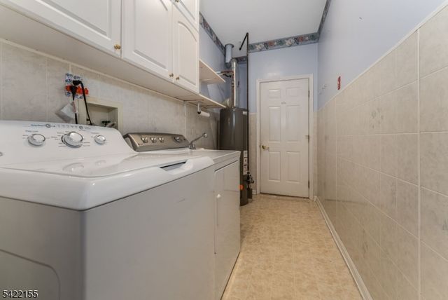 107 Kensington Cir, White Twp., NJ 07823