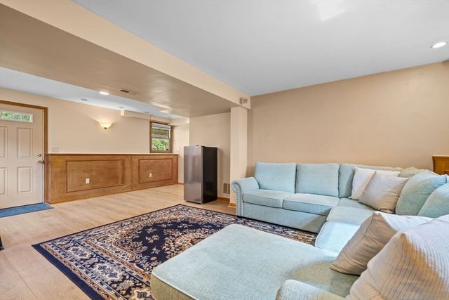 34 Cary St., Wilmington, MA 01887