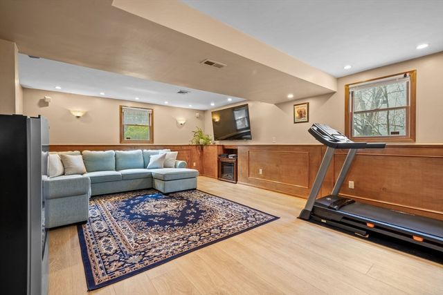 34 Cary St., Wilmington, MA 01887