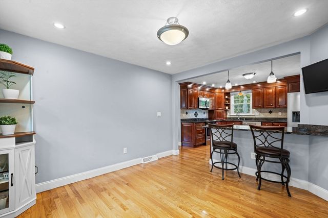 34 Cary St., Wilmington, MA 01887