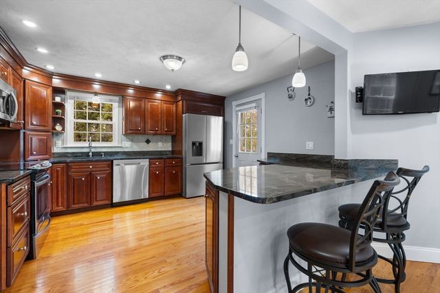 34 Cary St., Wilmington, MA 01887