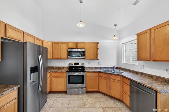 878 S Kalispell Circle 101, Aurora, CO 80017