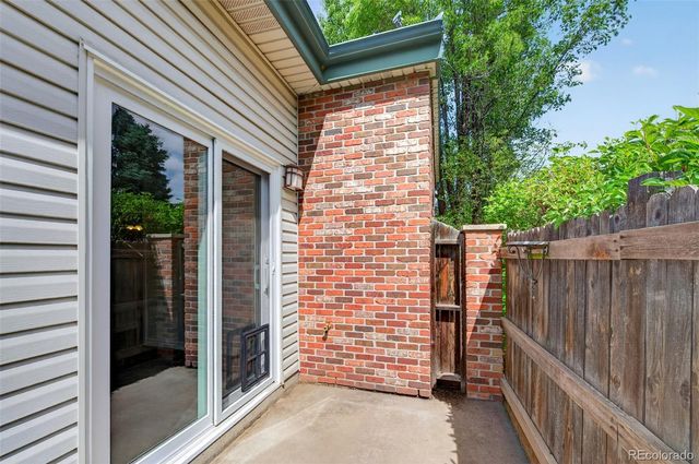878 S Kalispell Circle 101, Aurora, CO 80017