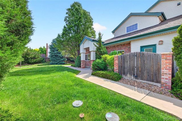 878 S Kalispell Circle 101, Aurora, CO 80017