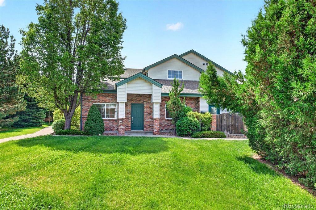 878 S Kalispell Circle 101, Aurora, CO 80017
