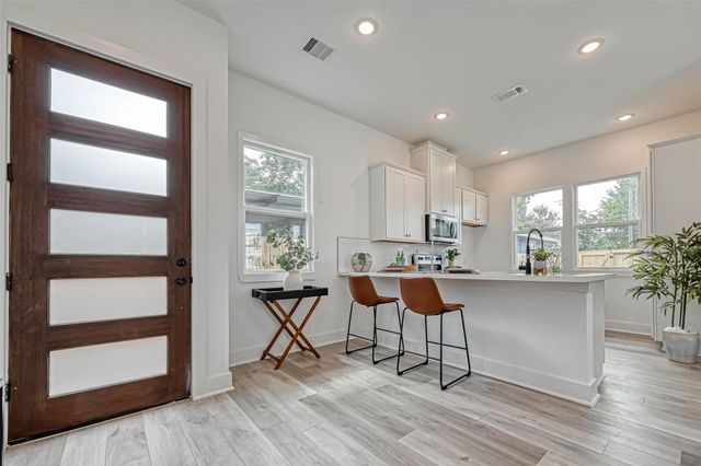 9316 Arledge Street B, Houston, TX 77075