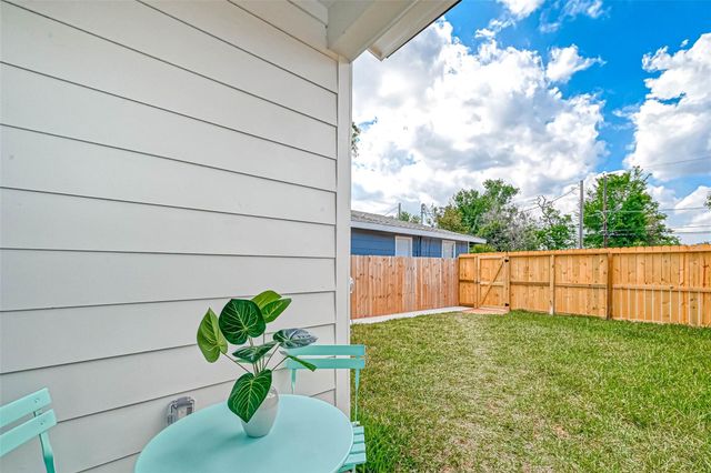 9316 Arledge Street B, Houston, TX 77075