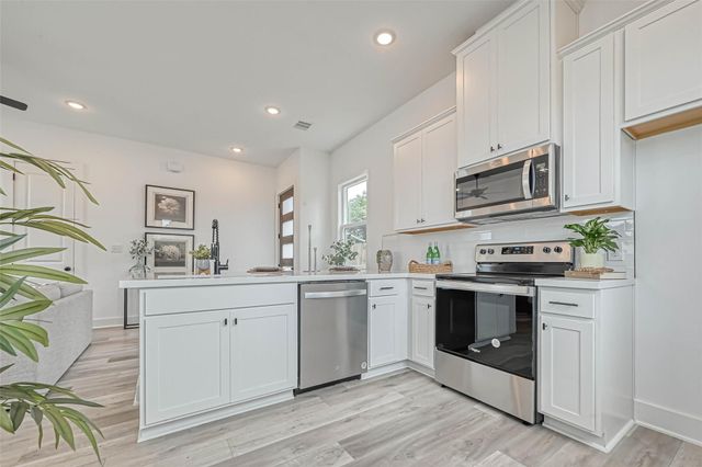 9316 Arledge Street B, Houston, TX 77075