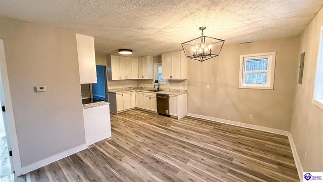 2810 Shot Hunt Road, Vine Grove, KY 40175