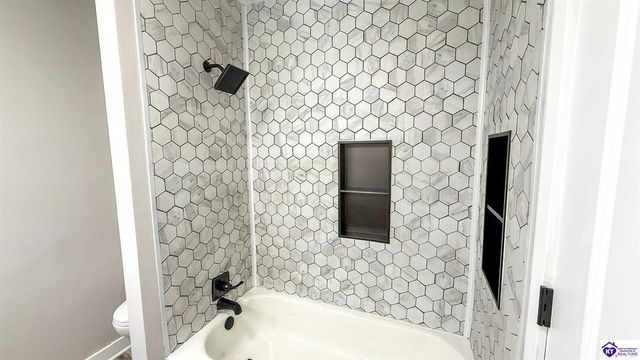 2810 Shot Hunt Road, Vine Grove, KY 40175