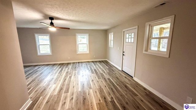 2810 Shot Hunt Road, Vine Grove, KY 40175