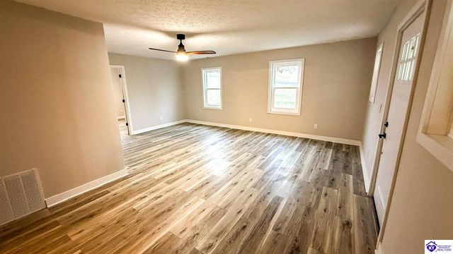 2810 Shot Hunt Road, Vine Grove, KY 40175