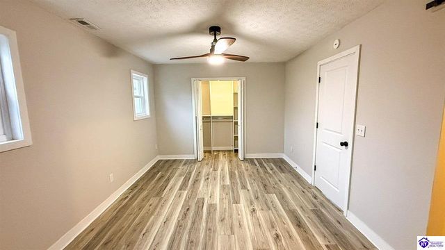 2810 Shot Hunt Road, Vine Grove, KY 40175