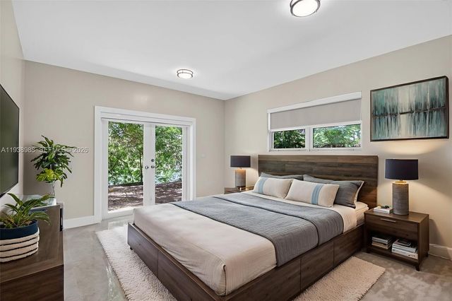 6090 SW 63rd Ave, South Miami, FL 33143