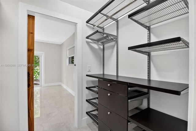 6090 SW 63rd Ave, South Miami, FL 33143