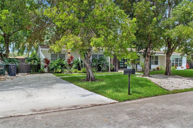 6090 SW 63rd Ave, South Miami, FL 33143