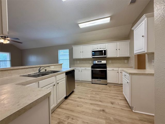 11423 Moonlight Ridge Drive, Humble, TX 77396