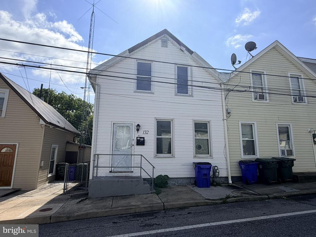 132 HIGH ST, Hagerstown, MD 21740