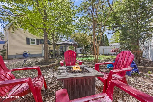 31 12th Street, Hazlet, NJ 07734