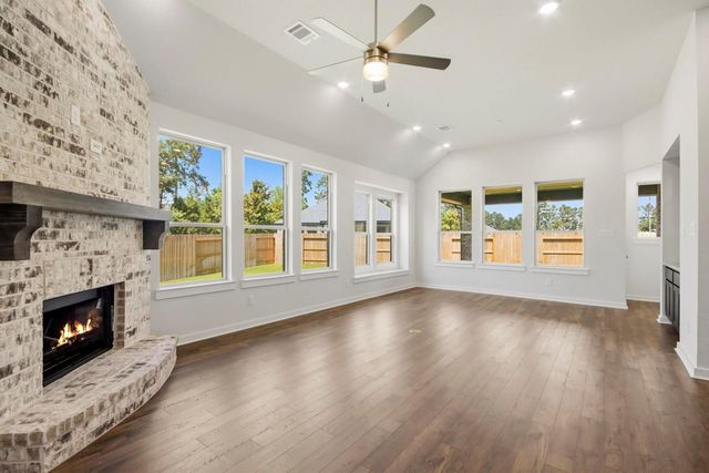13105 Bridge Crest Drive, Conroe, TX 77302