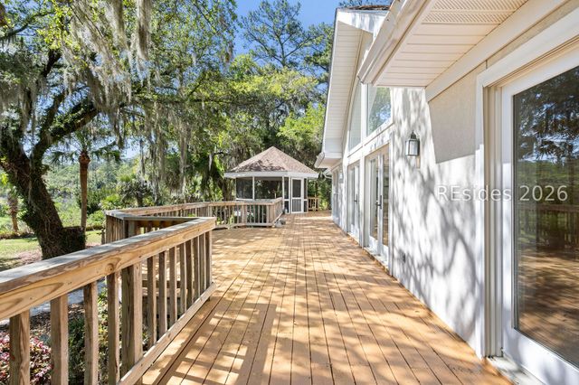 4 Bent Tree Ln, Okatie, SC 29909