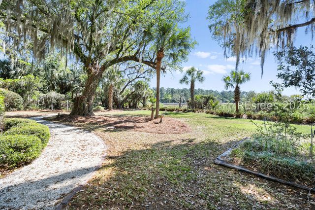 4 Bent Tree Ln, Okatie, SC 29909
