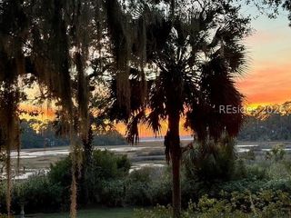 4 Bent Tree Ln, Okatie, SC 29909