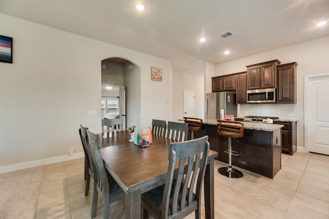 10609 Kettlewood Drive, Fort Worth, TX 76036