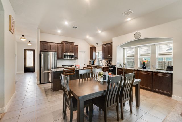 10609 Kettlewood Drive, Fort Worth, TX 76036