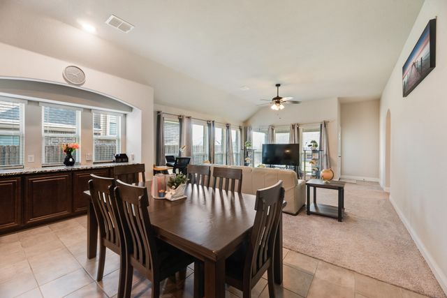 10609 Kettlewood Drive, Fort Worth, TX 76036